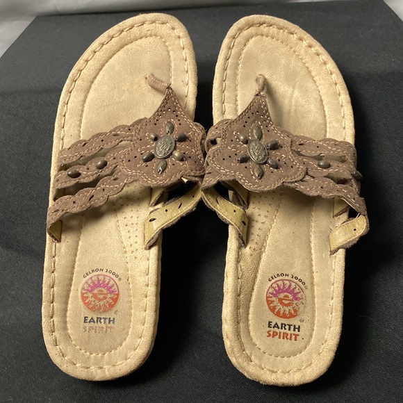 Earth Spirit Shoes - EARTH SPIRIT WO SIZE 8 LEATHER THONG SANDAL COMFORT SOLE BRONZE BEAD ACCENTS